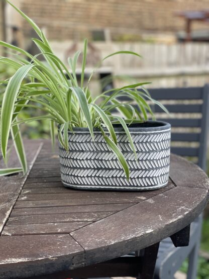 Chevron Oval Concrete Pot - Image 2